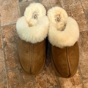 UGG Disquette Platform Slipper -NWOT